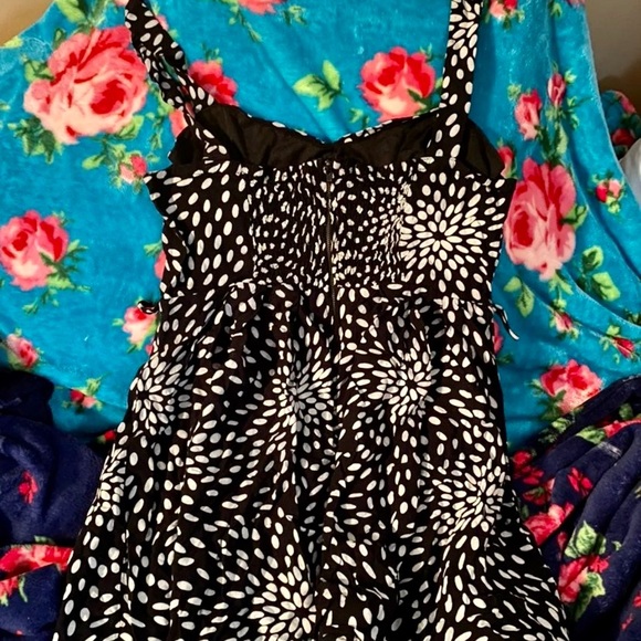 CUTE POLKA DOT COMFY SUMMER DRESS - Picture 2 of 4